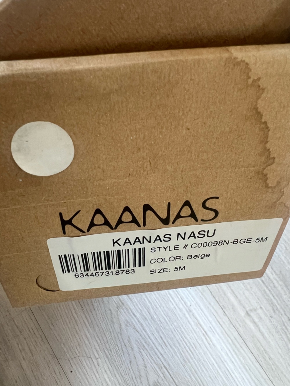 Kaanas Nasu Slide (beige) • msrp $139 NEW in box MSRP $139 size 5 - Picture 6 of 6